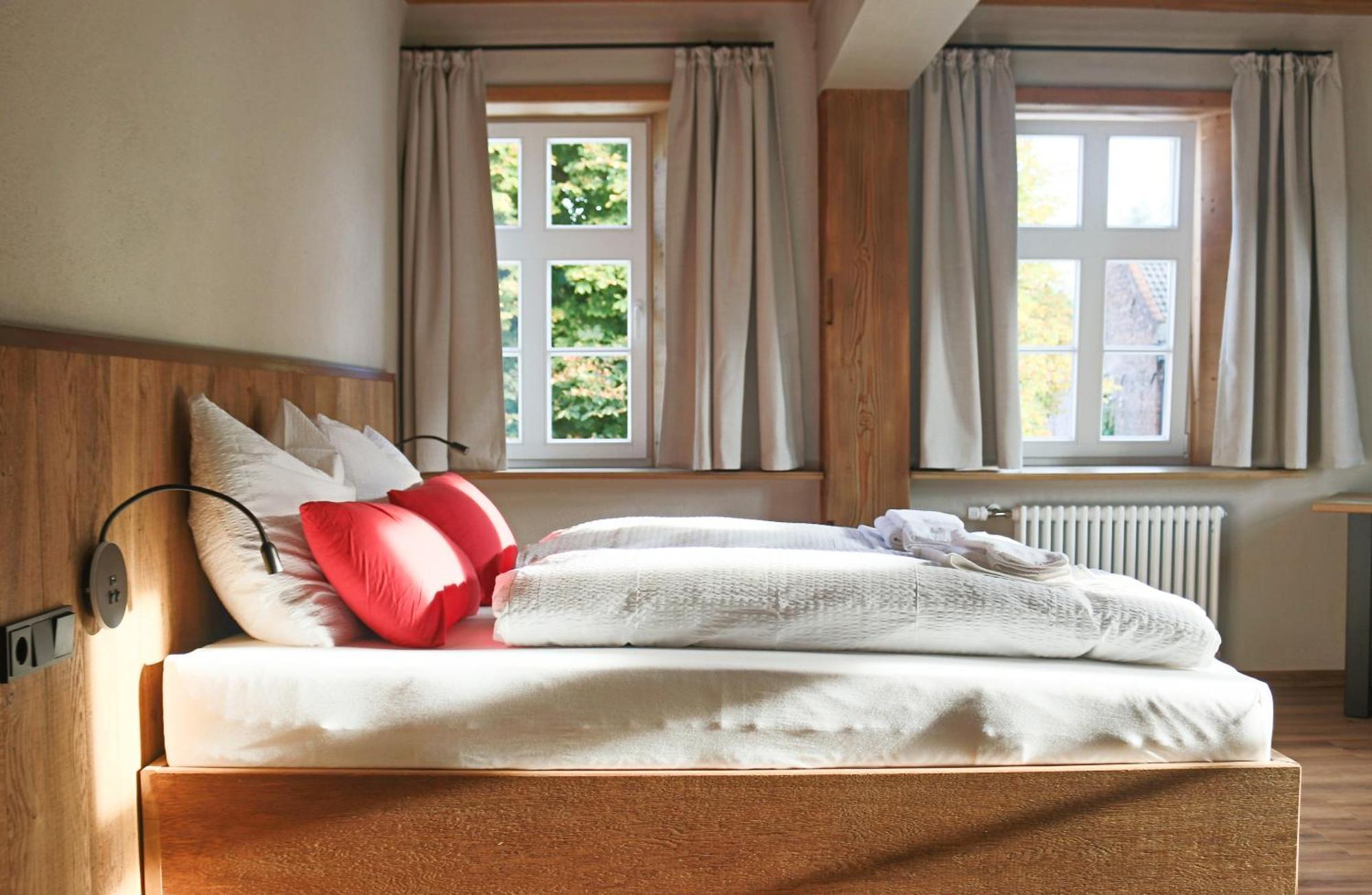 Landgasthof Koenig Von Preussen Helsa Zewnętrze zdjęcie